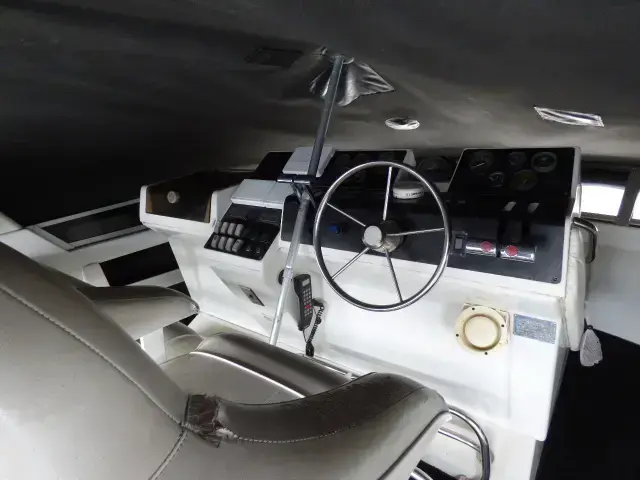 Carver 36 Aft Cabin Motoryacht