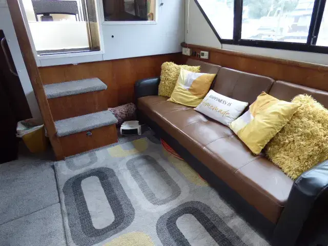 Carver 36 Aft Cabin Motoryacht