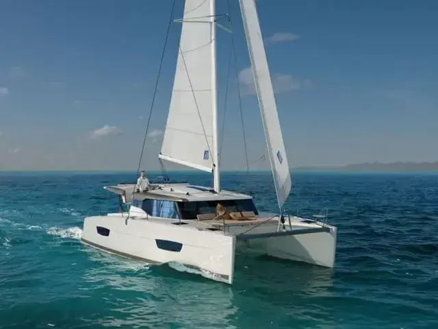 Fountaine Pajot Lucia 40