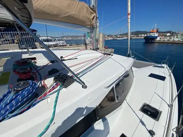 Fountaine Pajot Lucia 40