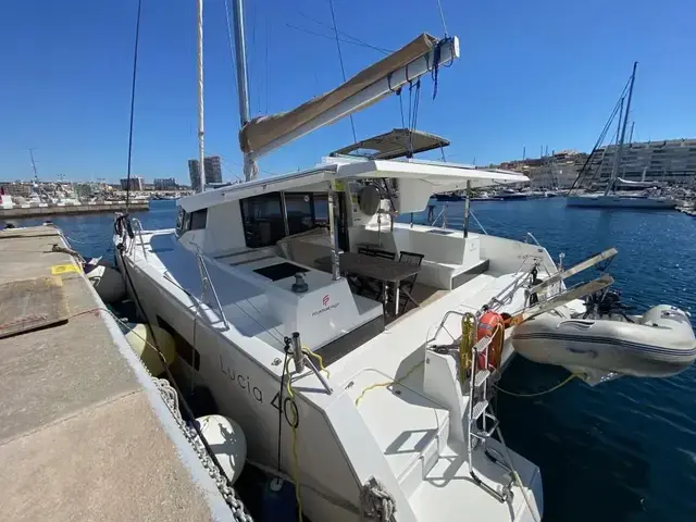 Fountaine Pajot Lucia 40