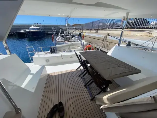 Fountaine Pajot Lucia 40