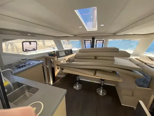 Fountaine Pajot Lucia 40