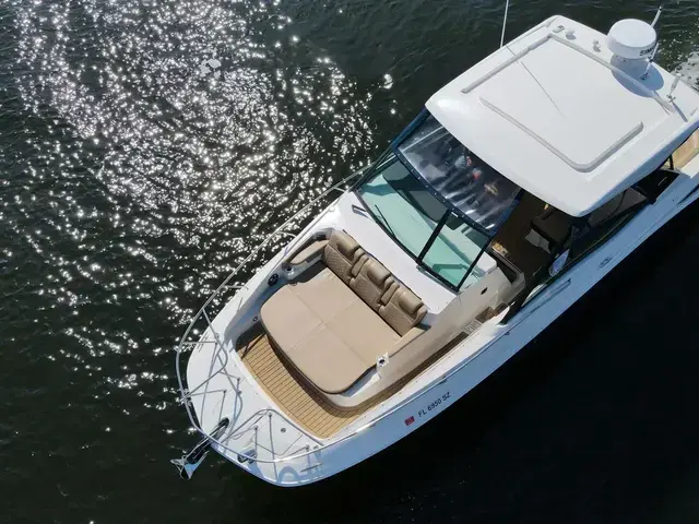 Sea Ray Sundancer 320