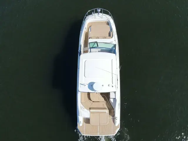 Sea Ray Sundancer 320