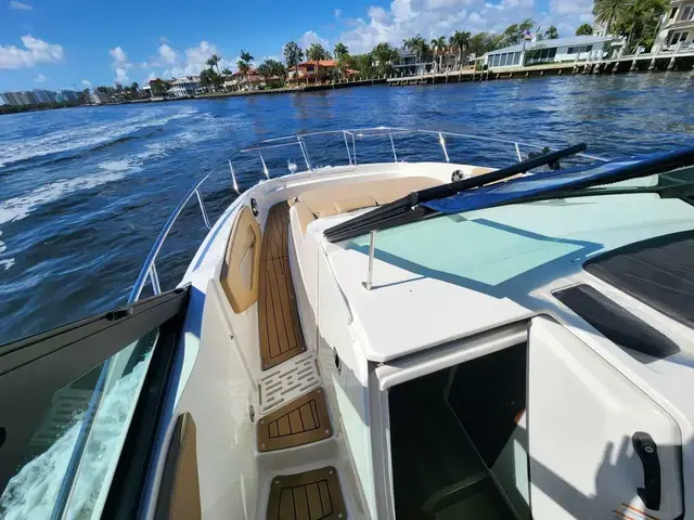 Sea Ray Sundancer 320