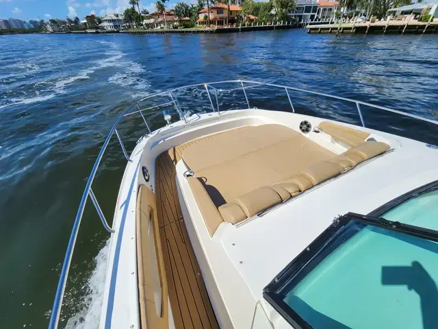 Sea Ray Sundancer 320