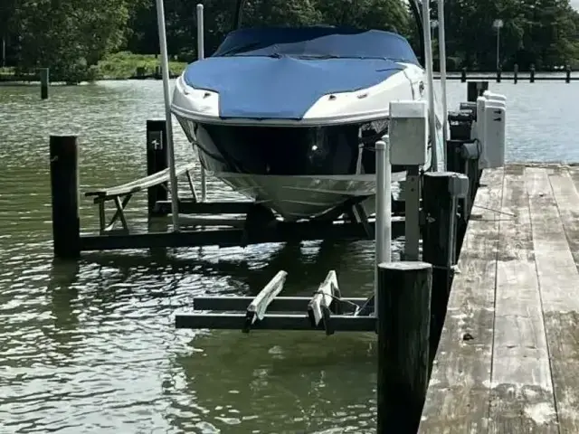 Sea Ray 260 Sundeck