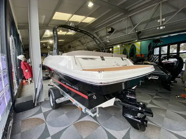 Bayliner VR4 Bowrider