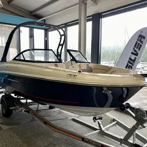 2023 Bayliner VR4 Bowrider