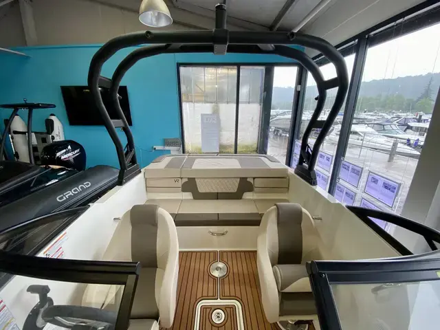 Bayliner VR4 Bowrider