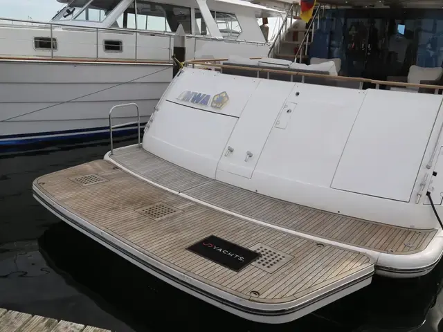 Fairline Squadron 74