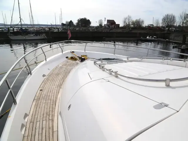 Fairline Squadron 74