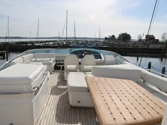 Fairline Squadron 74