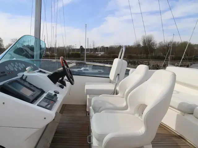 Fairline Squadron 74