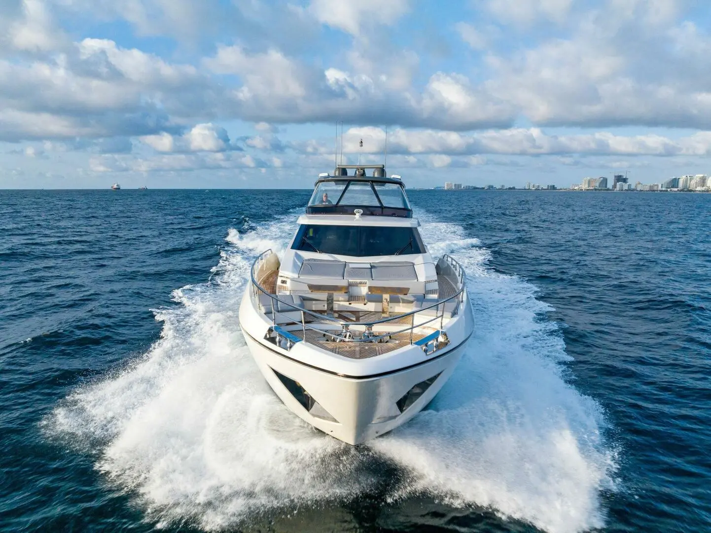 2020 Ferretti 920