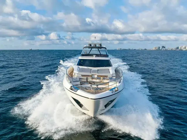 Ferretti Yachts 920