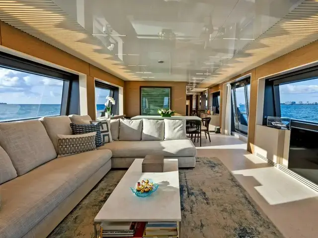 Ferretti Yachts 920