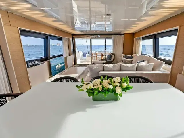 Ferretti Yachts 920