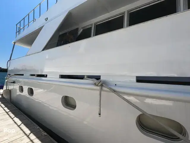 Benetti 100