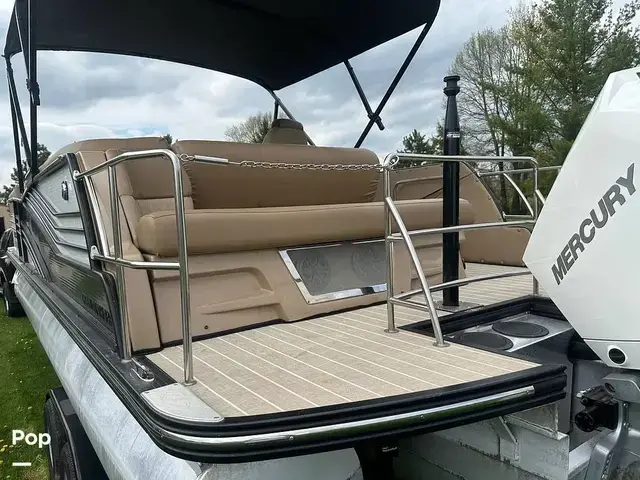 Harris Grand Mariner 250