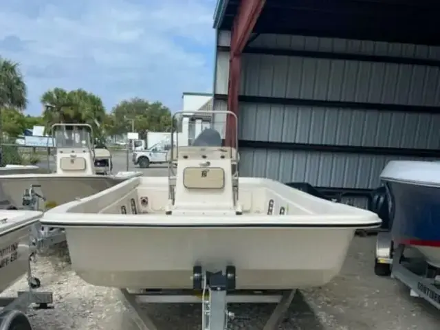 Carolina Skiff E21 DLX CC