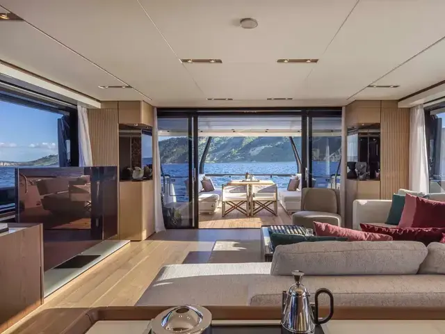 Ferretti Yachts Ferretti 1000