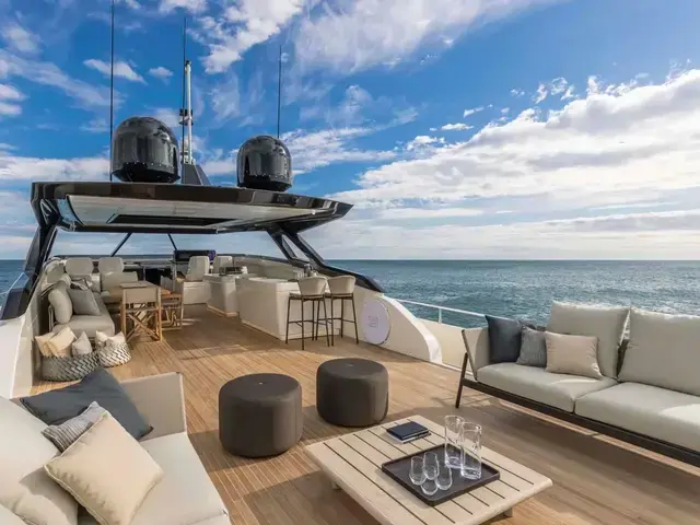 Ferretti Yachts Ferretti 1000