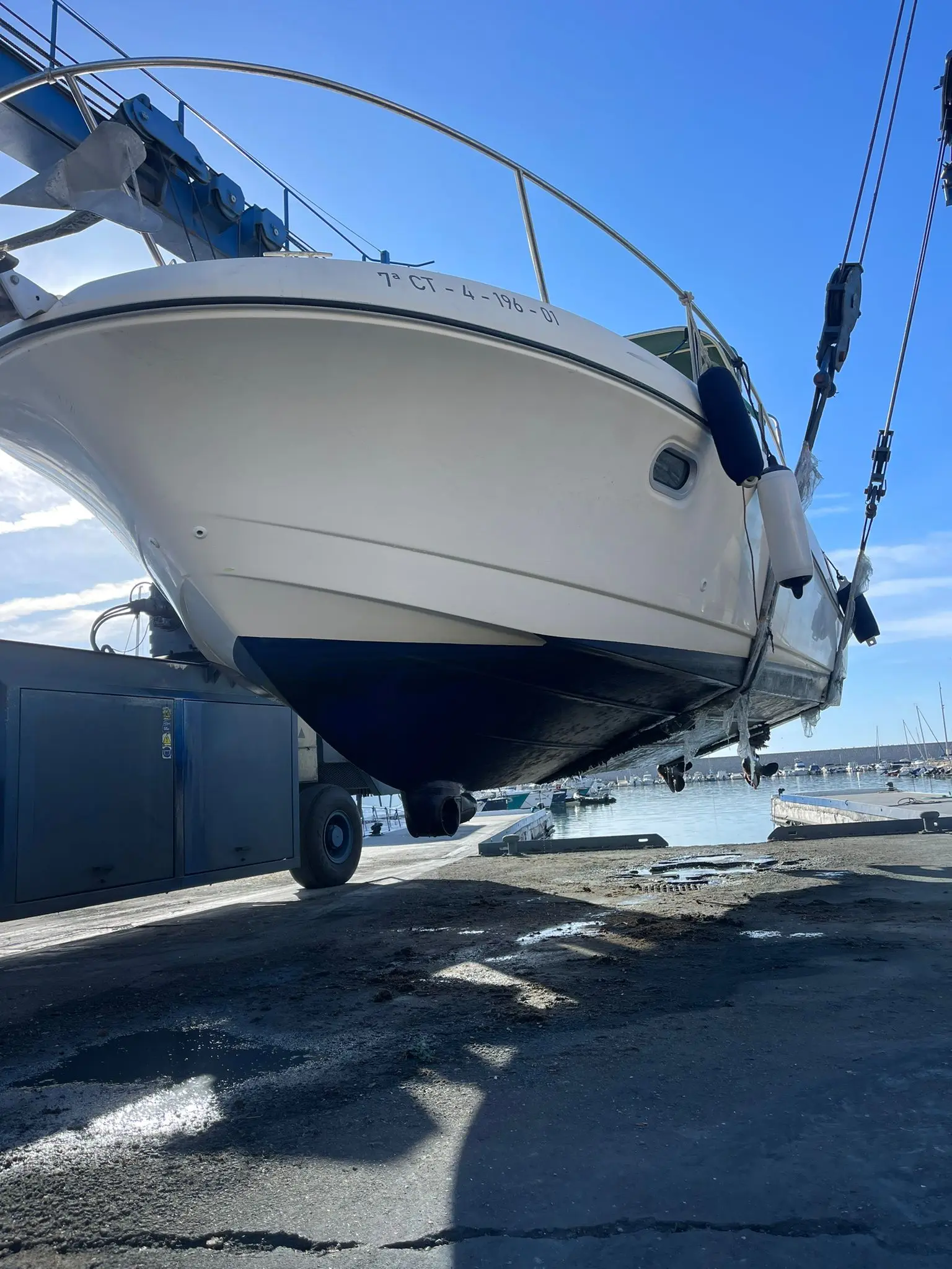 2001 Jeanneau leader 805