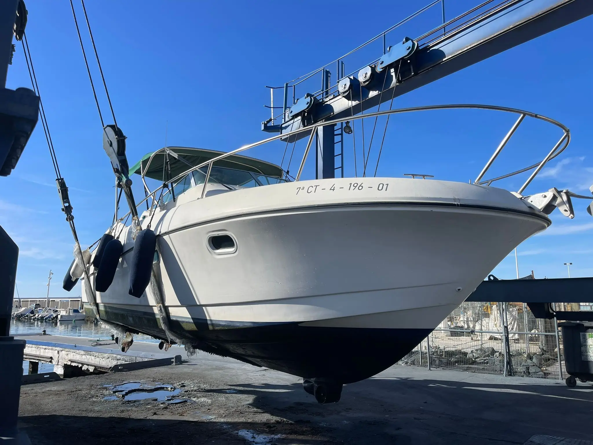 2001 Jeanneau leader 805