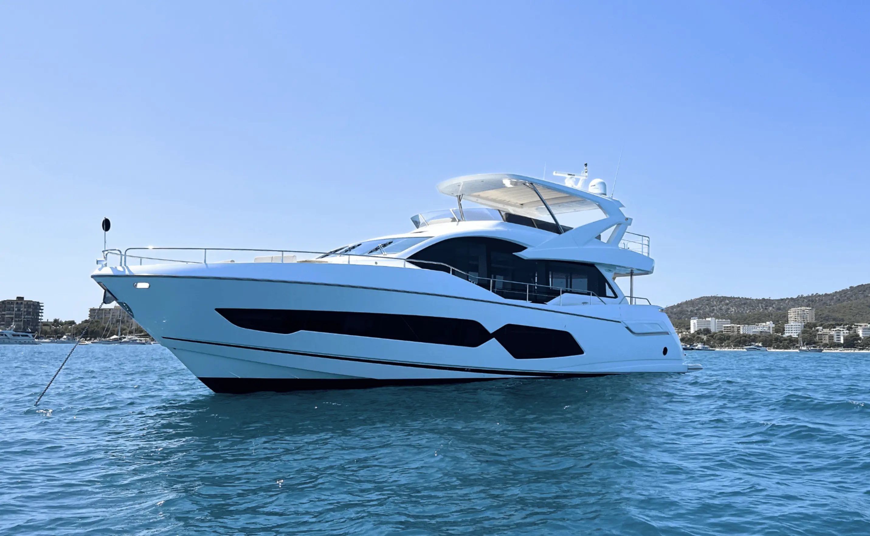 2018 Sunseeker 76 yacht