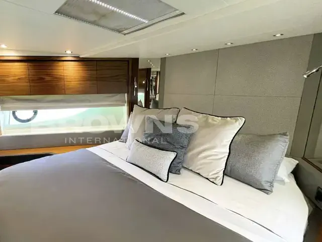 Sunseeker 76 Yacht