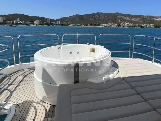 Sunseeker 76 Yacht