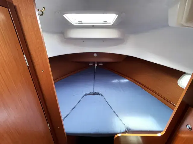 Beneteau Antares 760