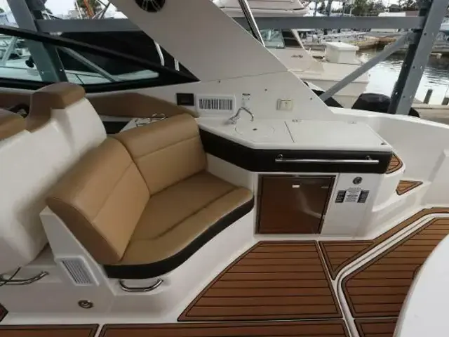 Sea Ray 320 Sundancer