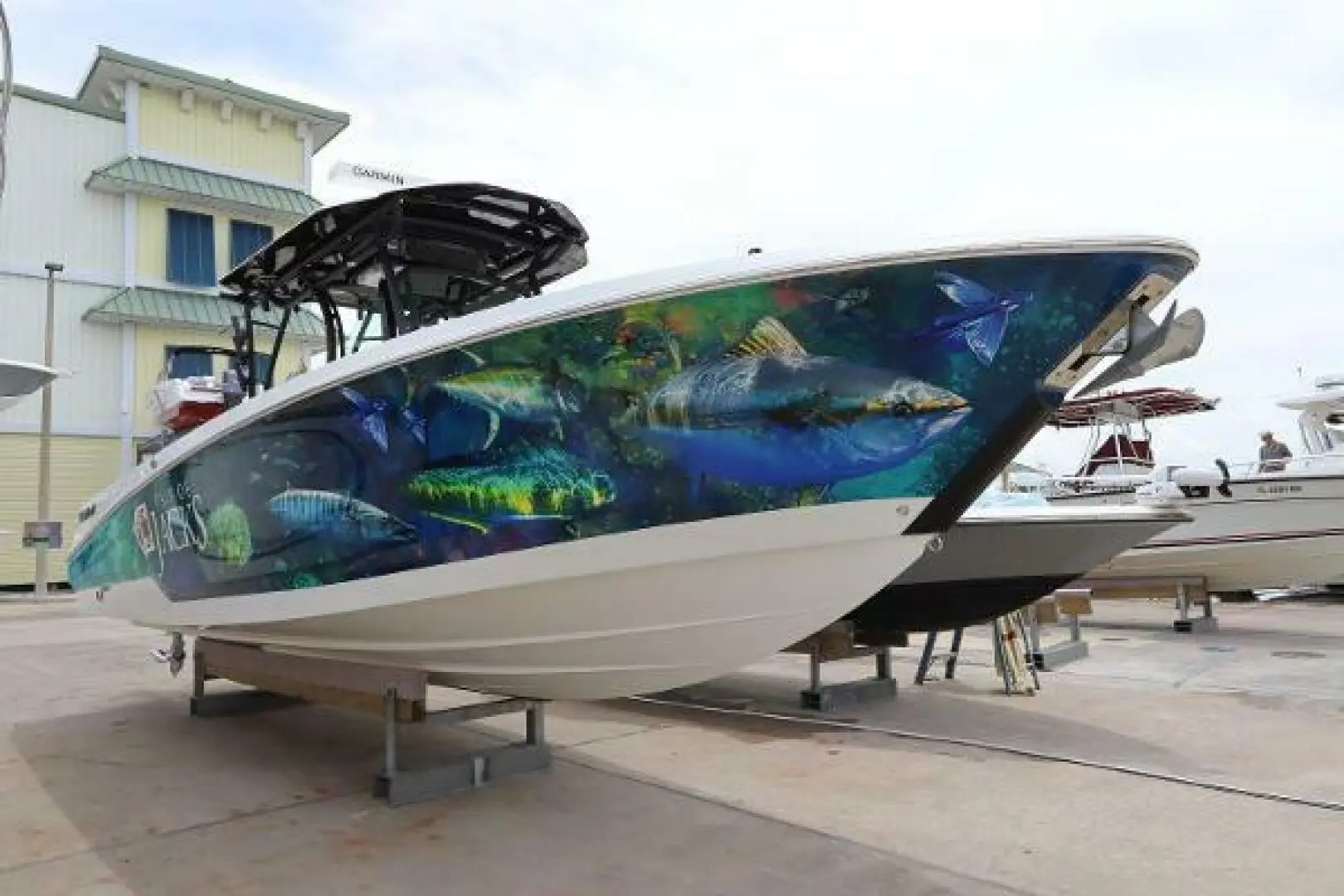 2020 Wellcraft 302 fisherman