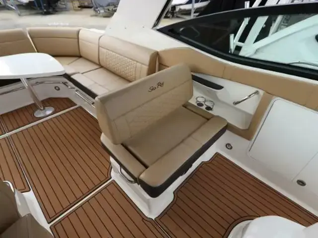 Sea Ray 320 Sundancer