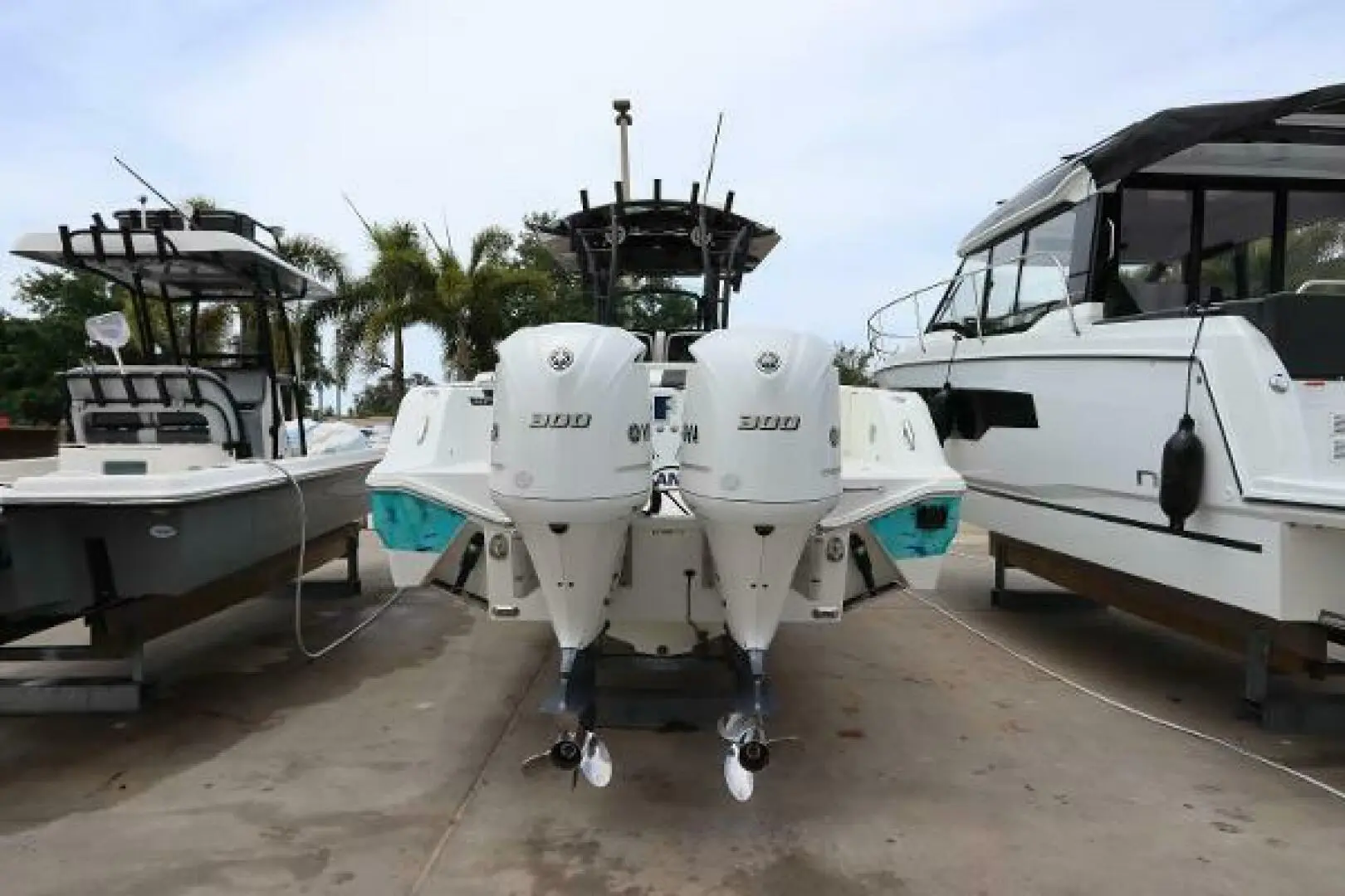 2020 Wellcraft 302 fisherman