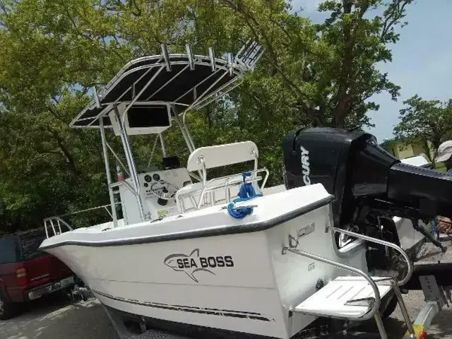 Sea Boss 210 Center Console