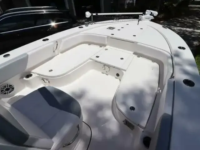 Robalo 246 Cayman SD