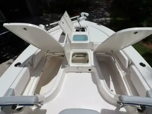 Robalo 246 Cayman SD