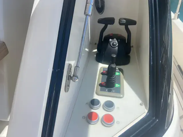 Ferretti Yachts 550