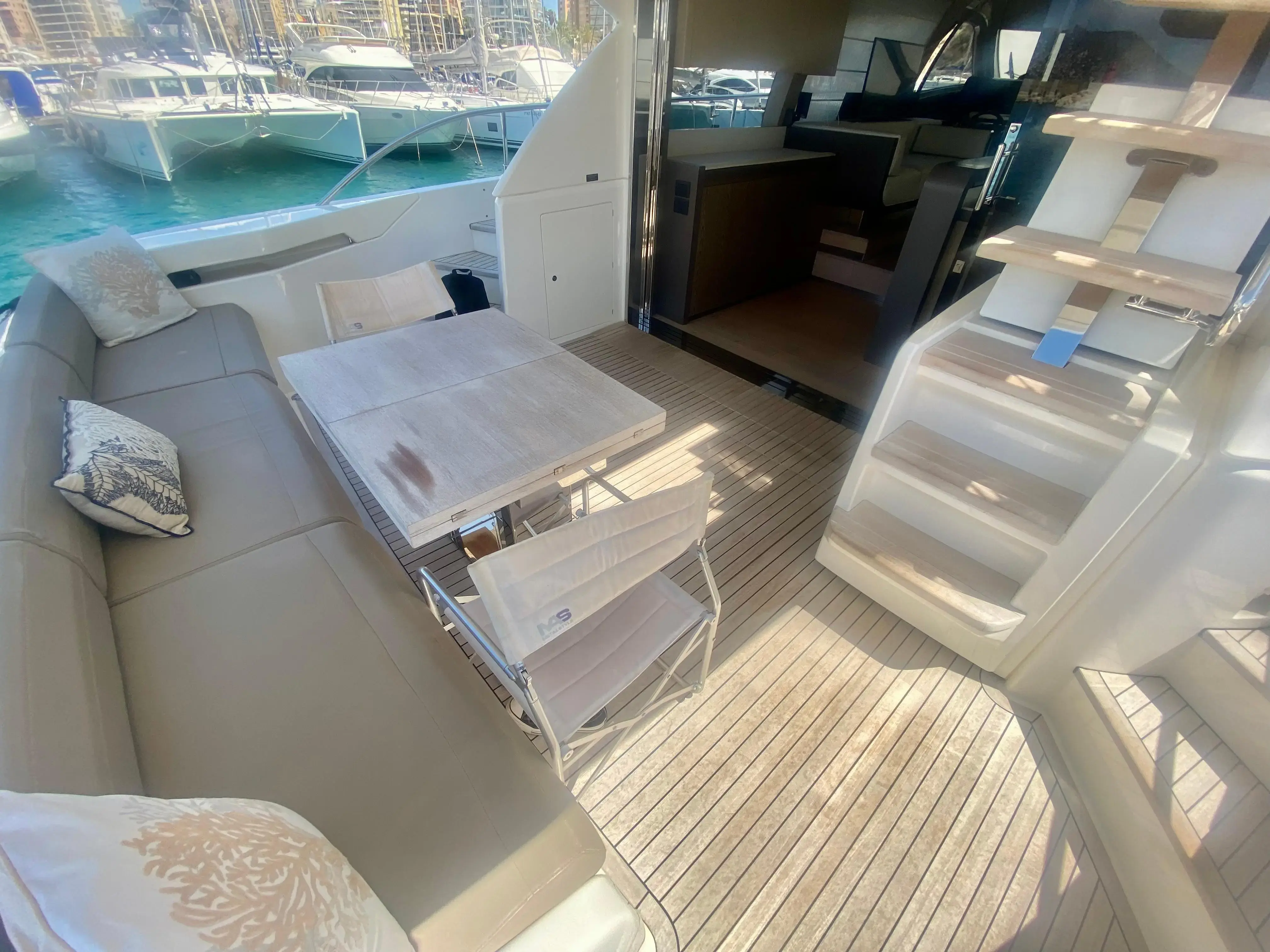 2018 Ferretti 550