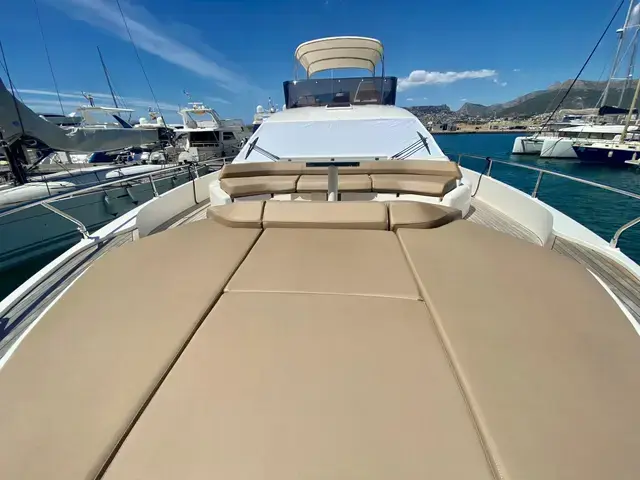 Ferretti Yachts 550