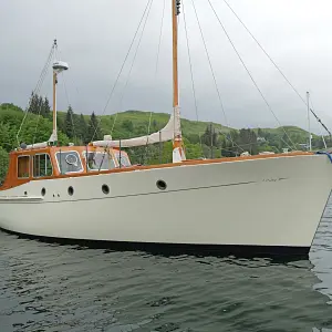  Classic Fred Parker Motor Yacht