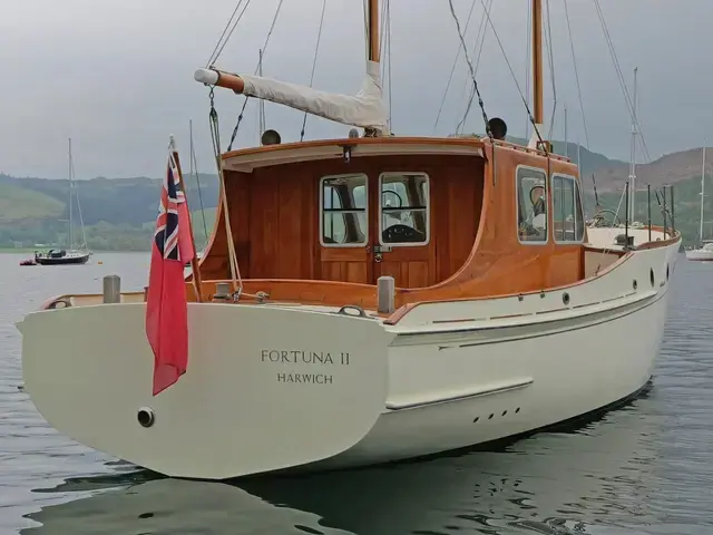 Classic Fred Parker Motor Yacht