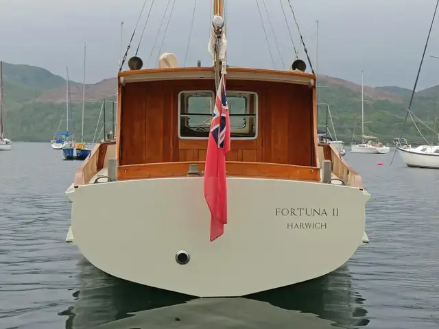 Classic Fred Parker Motor Yacht