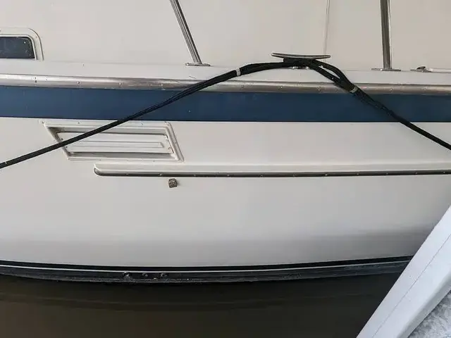 Jefferson 42 Aft Cabin Motor Yacht