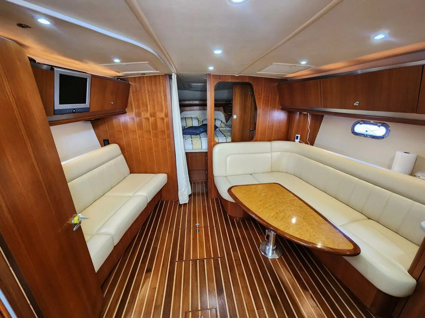 2006 Tiara 3600 sovran