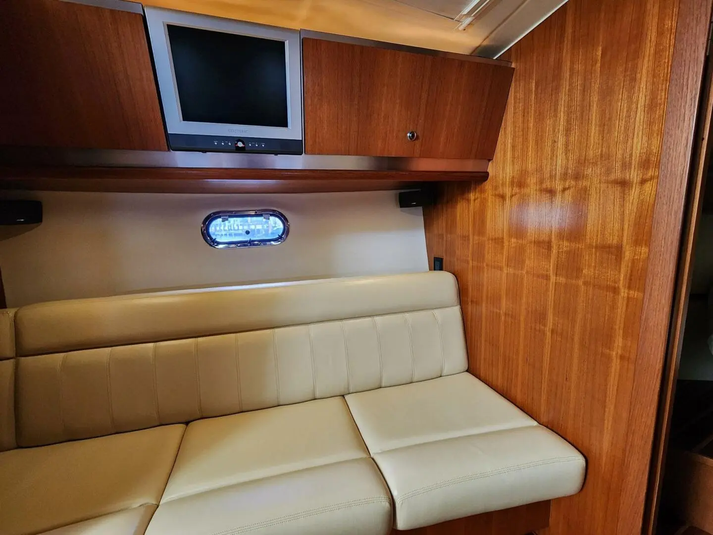 2006 Tiara 3600 sovran